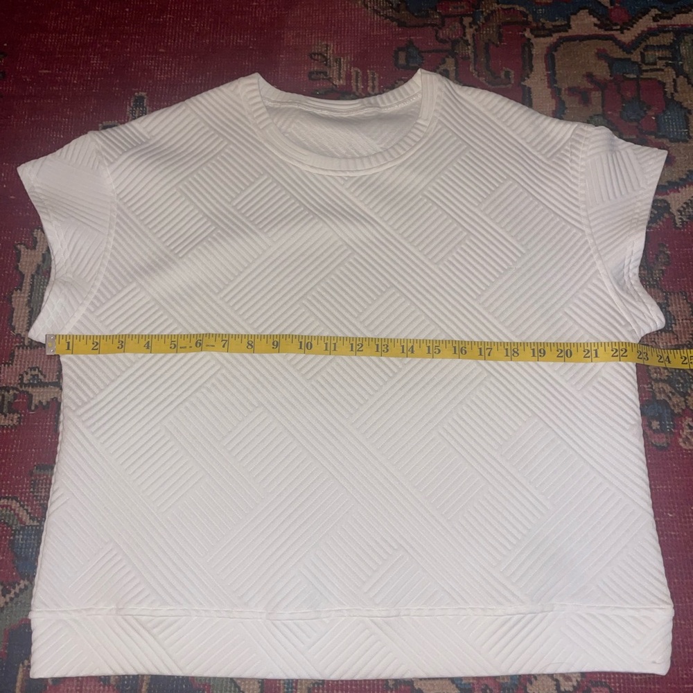 Chic White Two Piece outfit Women's Flare Crop Pants size Medium - Picture 6 of 10